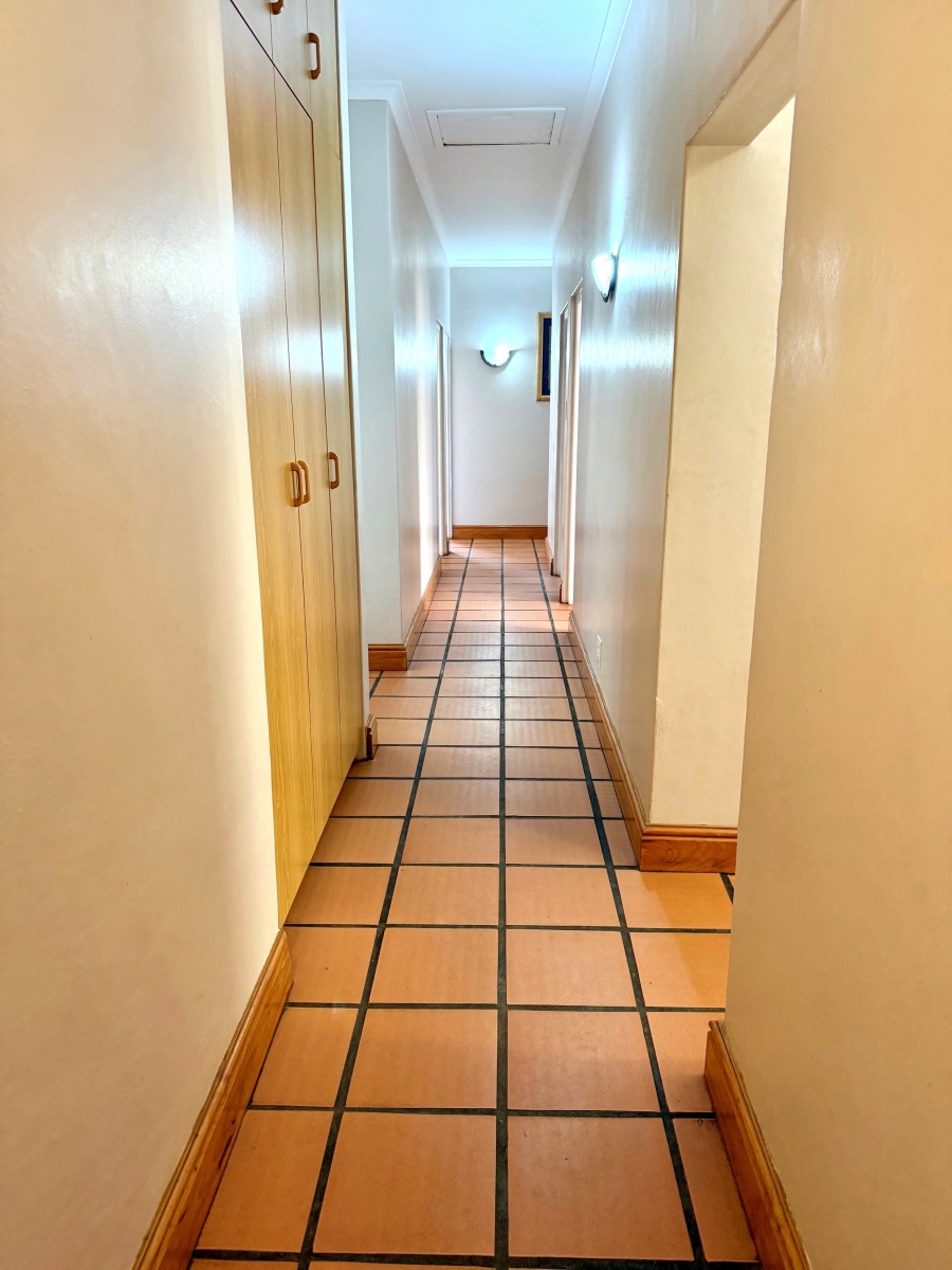 4 Bedroom Property for Sale in Die Wingerd Western Cape